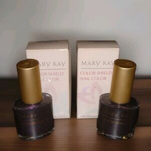 Lot Of 2 Mary Kay DIVINE DIVA Color Shield Nail Polish Color .5 fl oz NIB